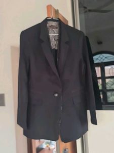 Elegant Black Blazer