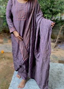 Elegant Purple Embroidered Kurta Set