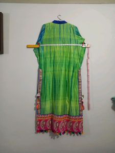 It&#39;s Narrow Cut Kurti With Fully Gher,