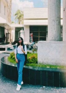 Regular High Rise Blue Jeans