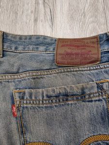 Ma1875 Levi&#39;s jeans waist 42