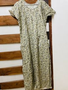 Feeding Gown