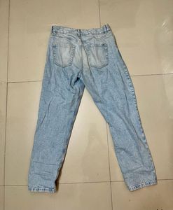 Women&#39;s Mom Fit Blue Jeans