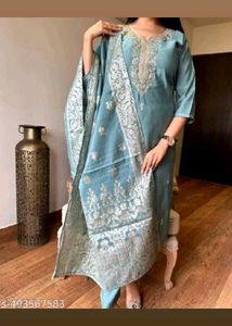 Woman Kurta Set With Dupptta