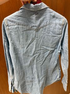 Levi’s blue denim shirt