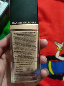 Myglamm Manish Malhotra Foundation Shade Warm Vani