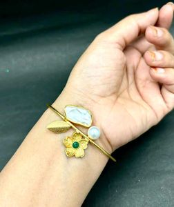 Floral Bangle