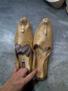 MEN PUNJABI JUTTI