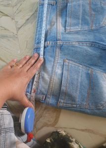 Size Issu 8-9 Year Boy 👖