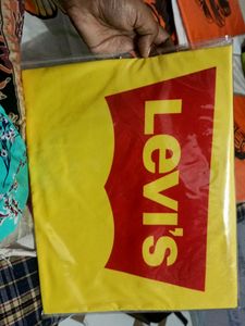 M Size Levi&#39;s T Shirt