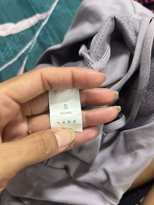 Beautiful Back Pattern Crop Active Wear