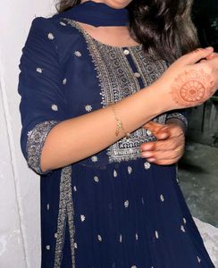 Elegant Navy Blue Suit Set
