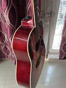 Belear Large Dreadnought   Guitar With Capo And Pi