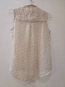 Lace Collared top