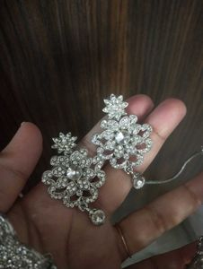 White Stone Jewellery Set