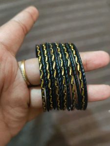 Black & Green Bangle Set