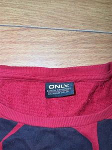 ONLY Red Graphic Print Long Sleeve Top