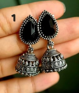 Set Of 4 Oxidized Earrings