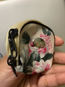 Floral Mini Coin Pouch – Elegant &amp; Handy