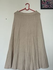 Beige Ribbed Knit Midi Skirt