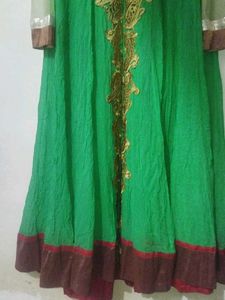 Elegant Green Embroidered Kurta 💚