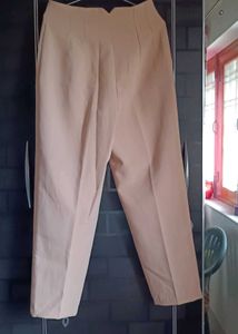 Urbanic Tapered Fit Pant For Women
