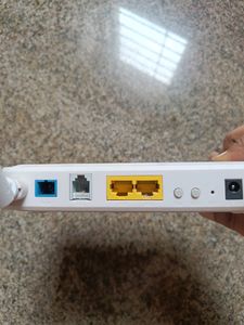 "No Coins" 2 Antenna Router With Power Adapto