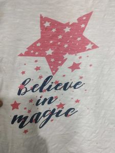H&amp;M  Cute 'Believe in Magic' Tee