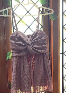 Mauve Twist Front Top