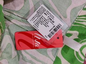 Stylish Green Swirl Print Skorts with Belt