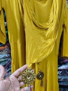 Long Kurta With Attached Stoll