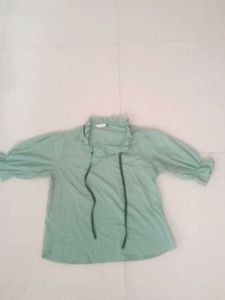 Cute green top