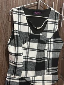 Plaid Sleeveless Top