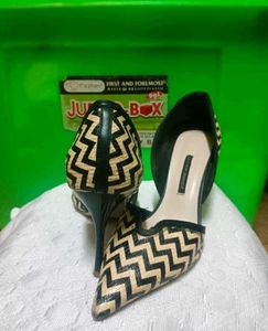 Chevron Kitten Heels ₹1500