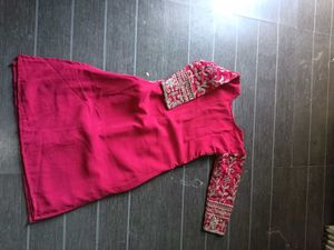 Elegant Pink Embroidered Kurta