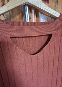 Ribbed Cutout Long Sleeve Top - Rust/Terracotta