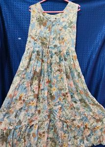 long floral dress for occasional wear