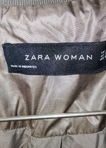 zara woman jacket soft fabric nd very comfortable