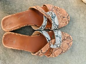 Women Animal Printed Flats