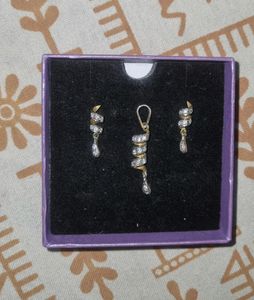 Stylish Spiral Jewellery Set