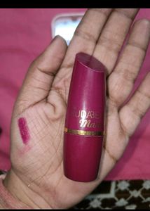 9 Makeup Products Combo