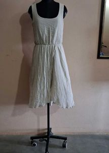 Elegant Sleeveless Dress