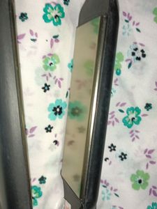 Wizer UltimaPro Hair Straightener (Working)