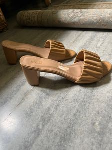 Inc.5 Nude Heels