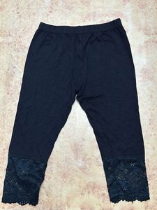 Black Lace Trim Capri Leggings