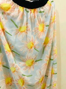 Floral Daisy Print Skirt