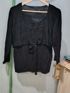 A beautiful Balck top