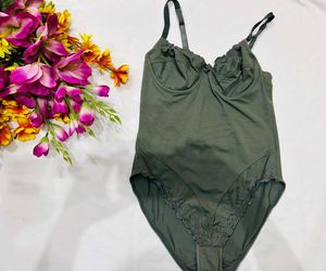 🇳🇿💫🔥 Imported Lace Trim Bodysuit