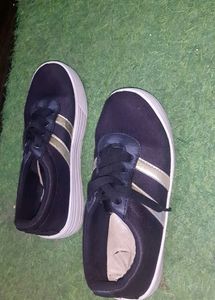 Black Shoes