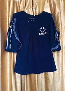 Sale🥳🎊Beautiful Sleeves SolidWomen NavyBlue Top